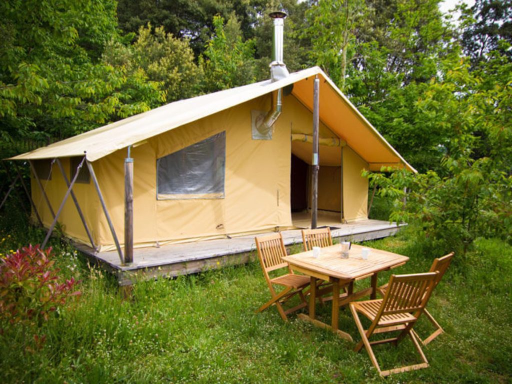 Tente Canadienne avec poêle à bois Tente et tente lodge LanguedocRoussillon (Occitanie Tente Canadienne avec poêle à bois Tente et tente lodge LanguedocRoussillon (Occitanie