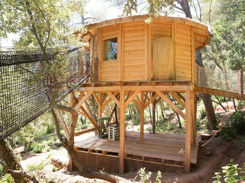 La Cabane perchée avec Spa privatif - Cabane dans les arbres Provence