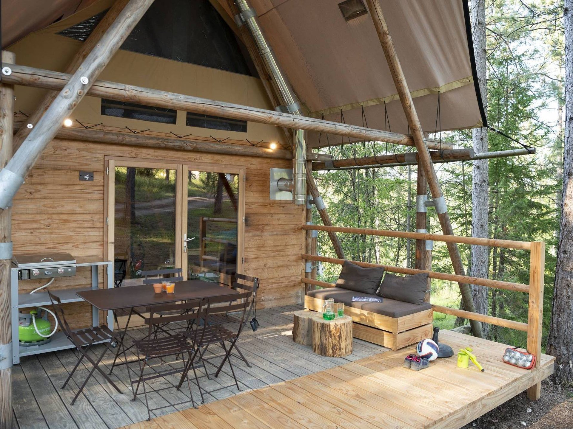 Cahutte 2 Dieulefit - Cabane Rhône-Alpes (Auvergne-Rhône-Alpes ...